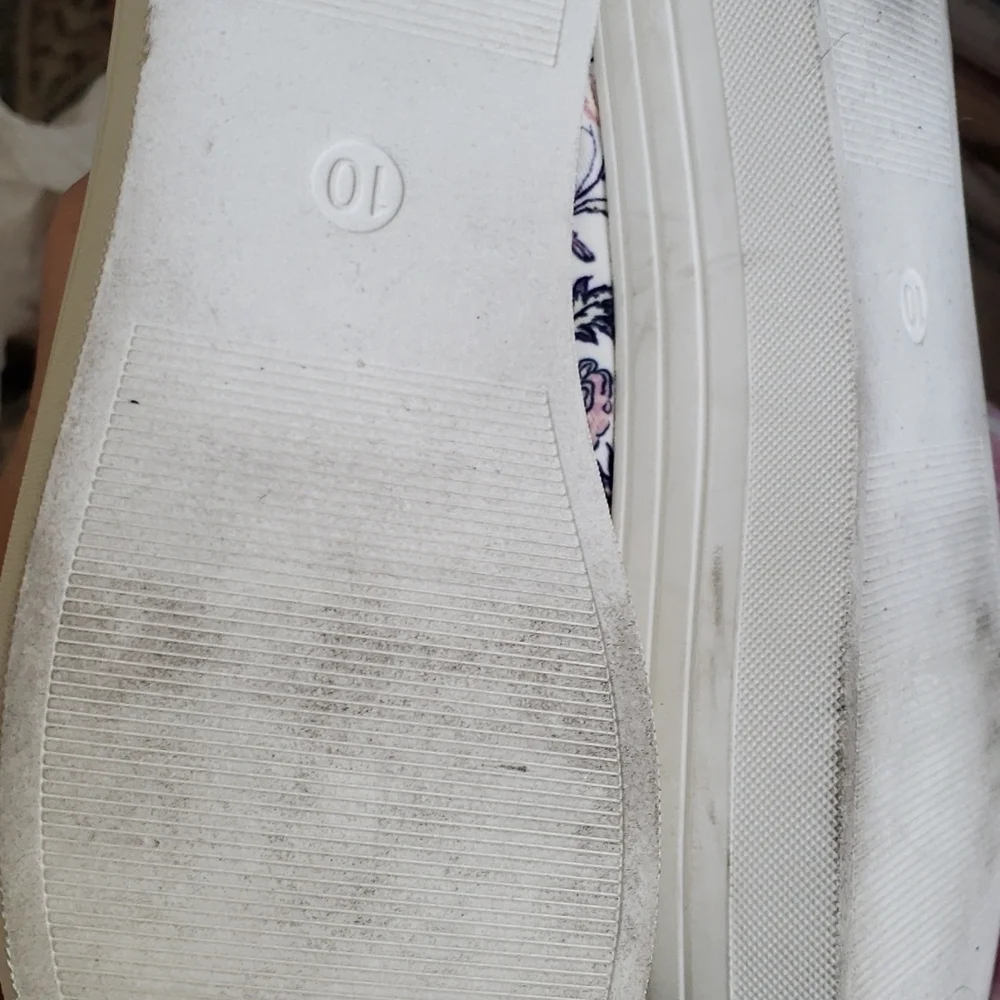 Universal Threads Cassie Floral Platform Sneakers Size 10